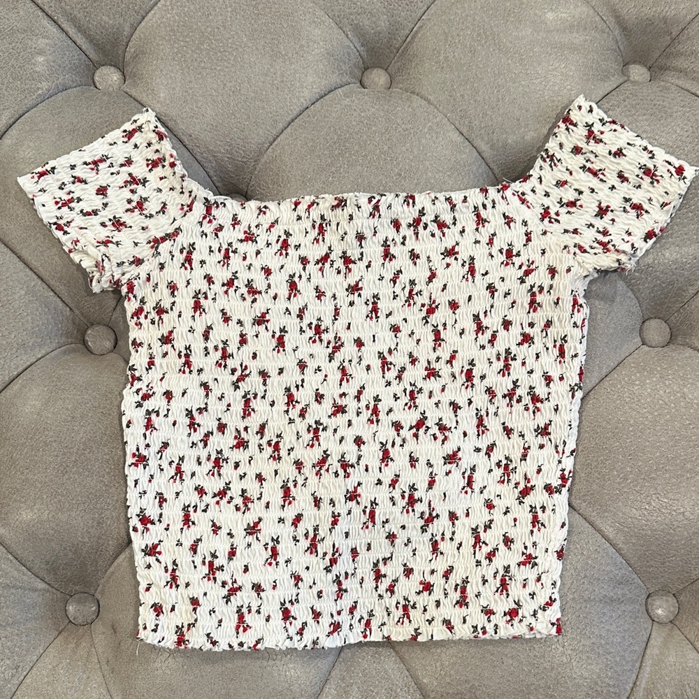 NWOT - Garage Floral Smocked Crop Top